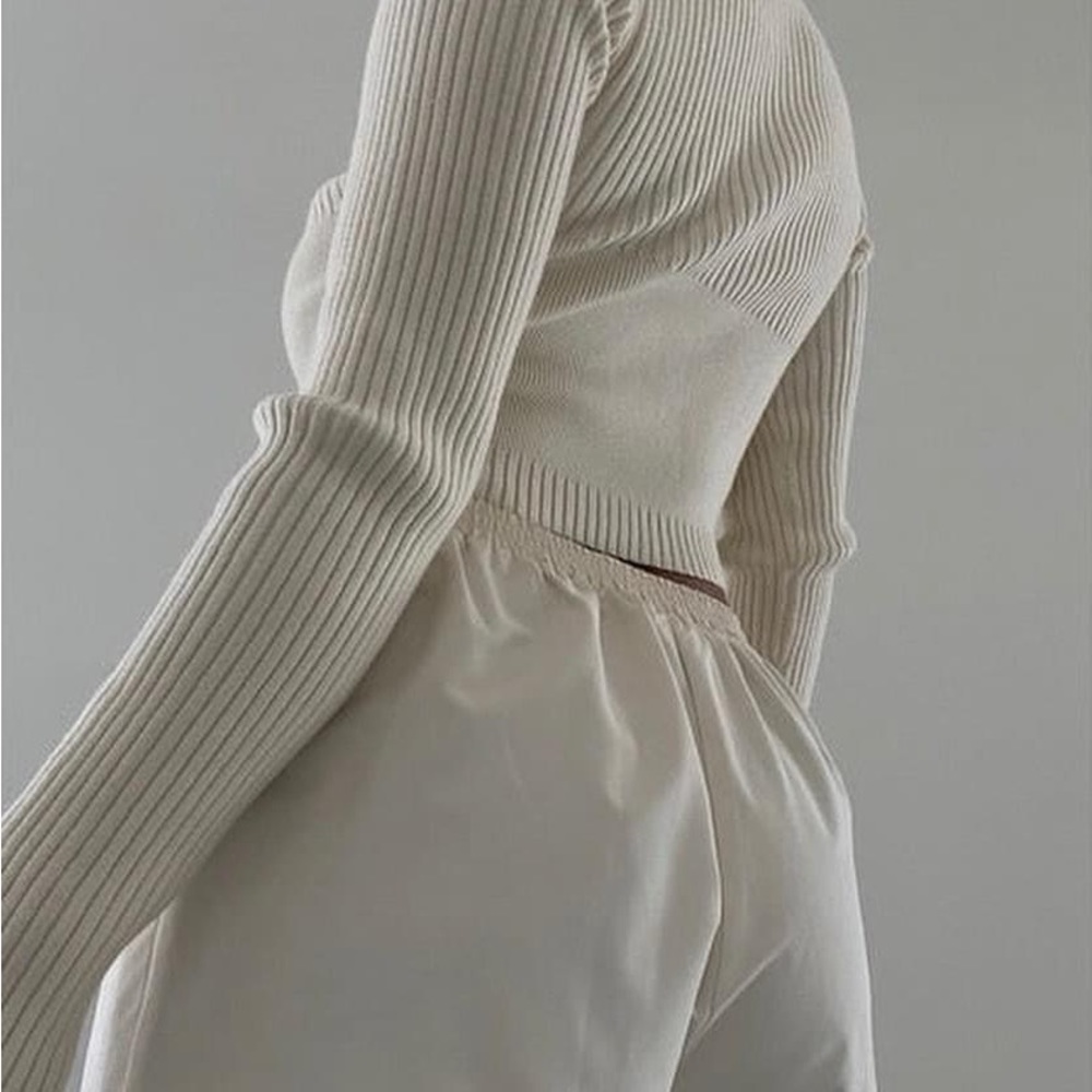 Cropped Open Front Sweater - Picture 2 of 4